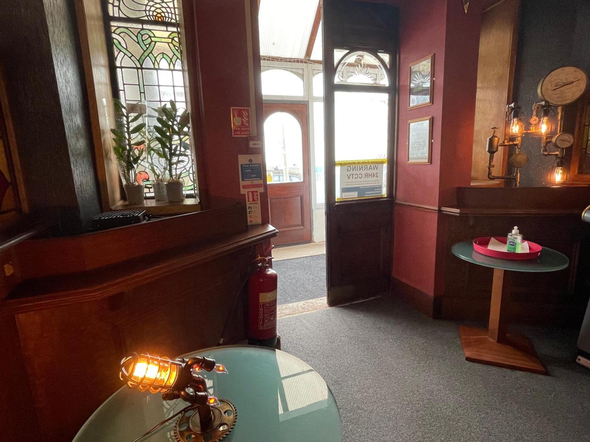 Cherry Blossom Inn Blackpool Eksteriør bilde