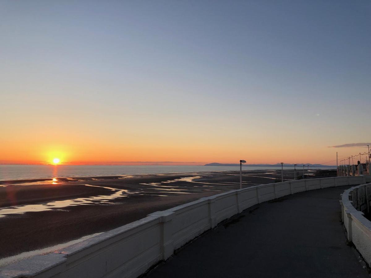 Cherry Blossom Inn Blackpool Eksteriør bilde