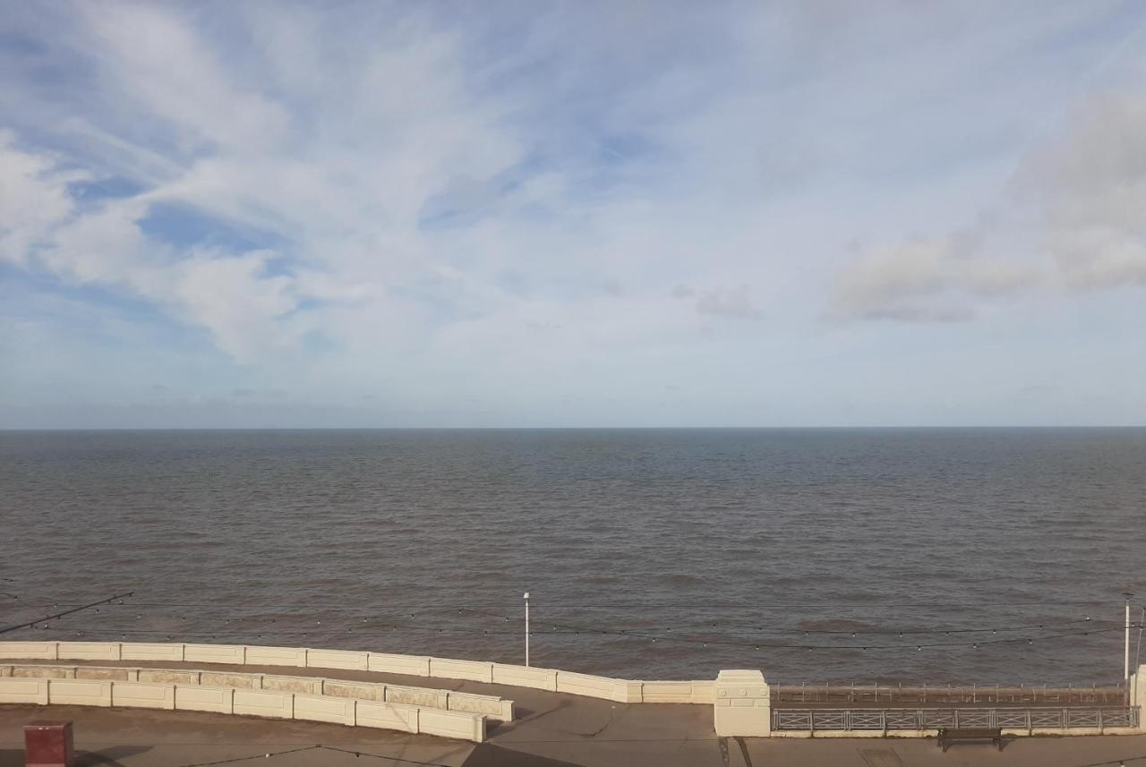 Cherry Blossom Inn Blackpool Eksteriør bilde